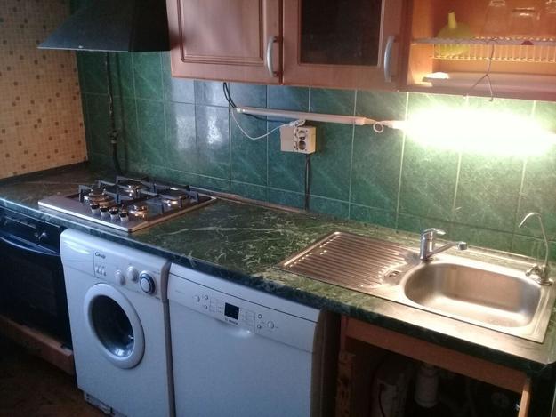 зеленая столешница